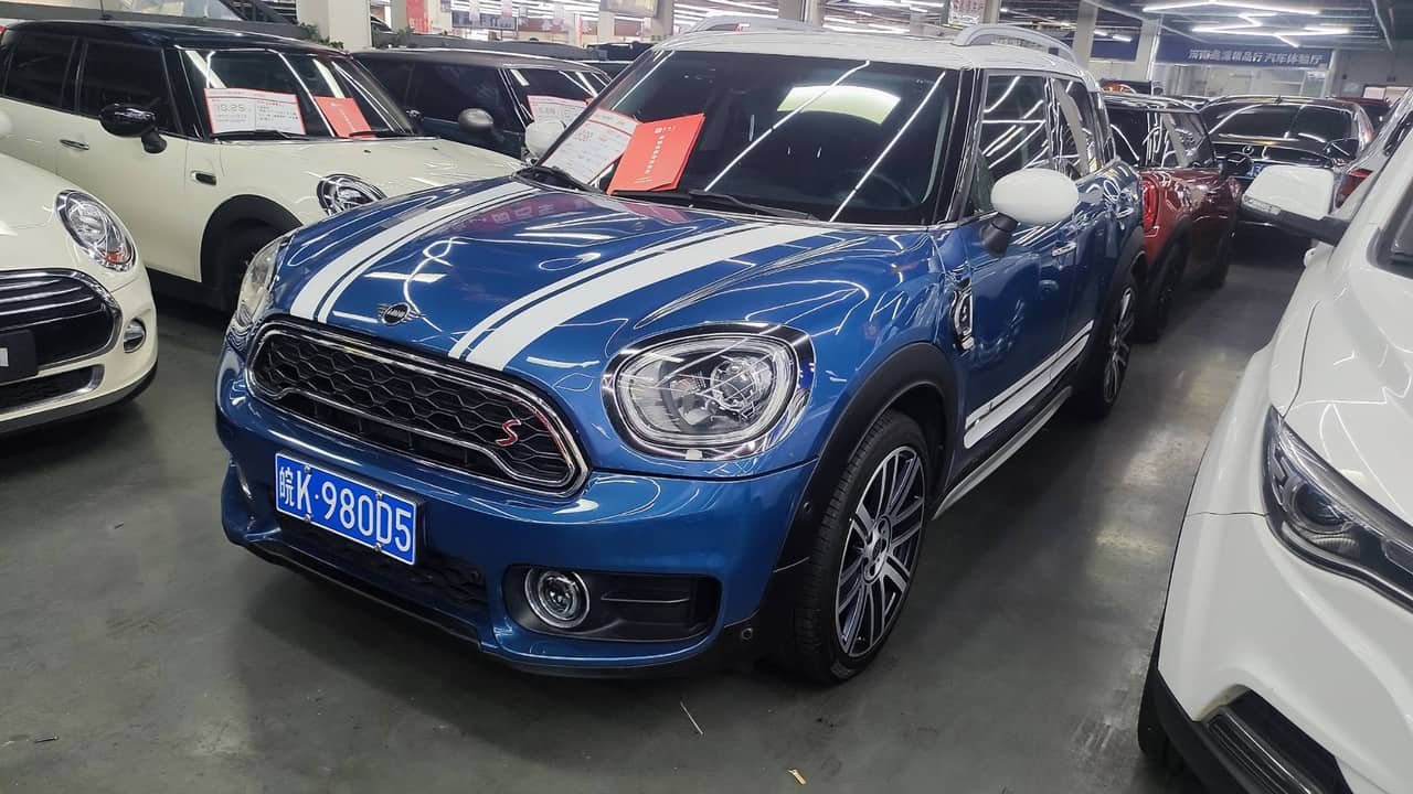 2019 MINI MINI COUNTRYMAN; curated vehicle image