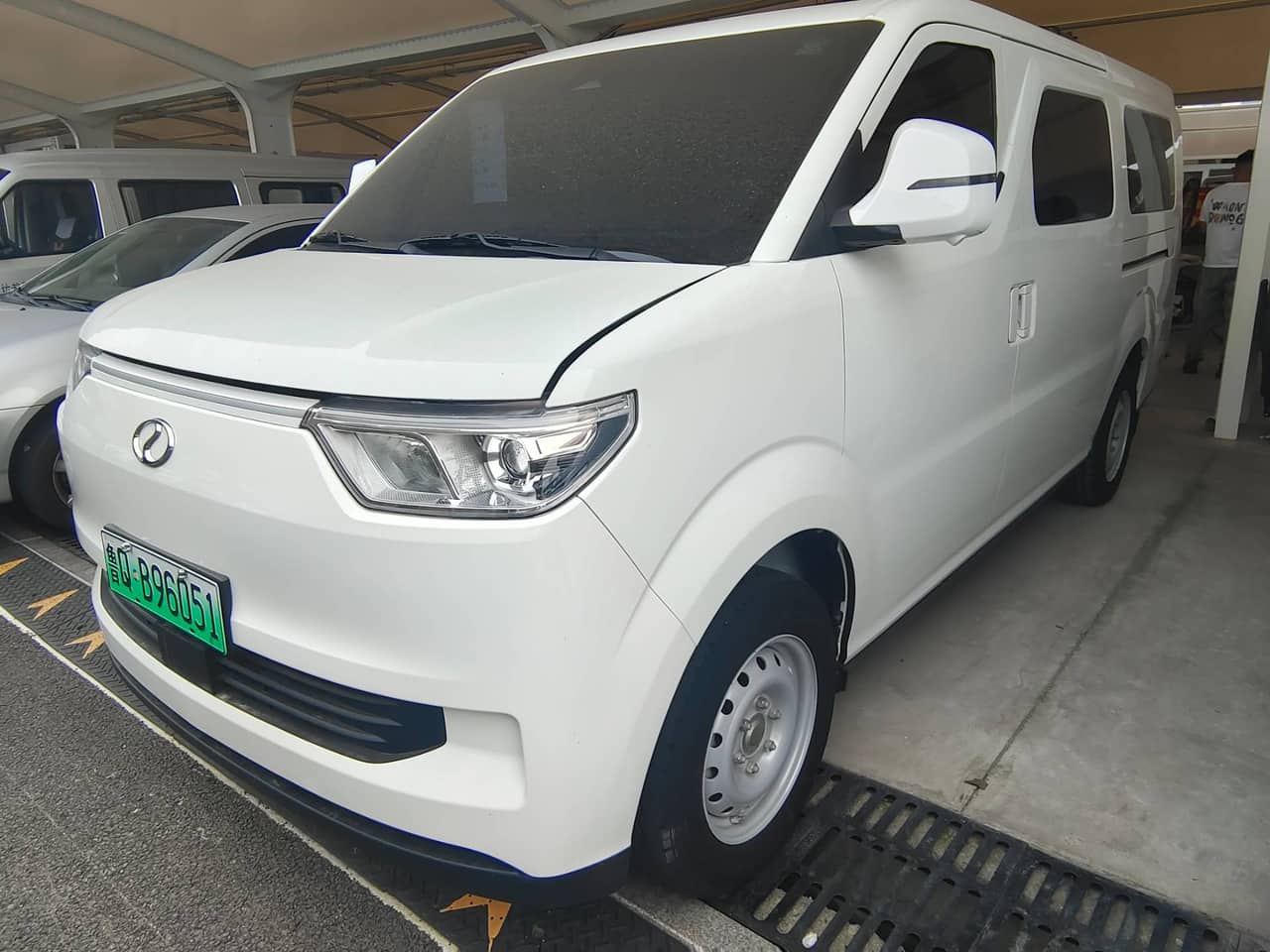 RUICHI Auto vehicle