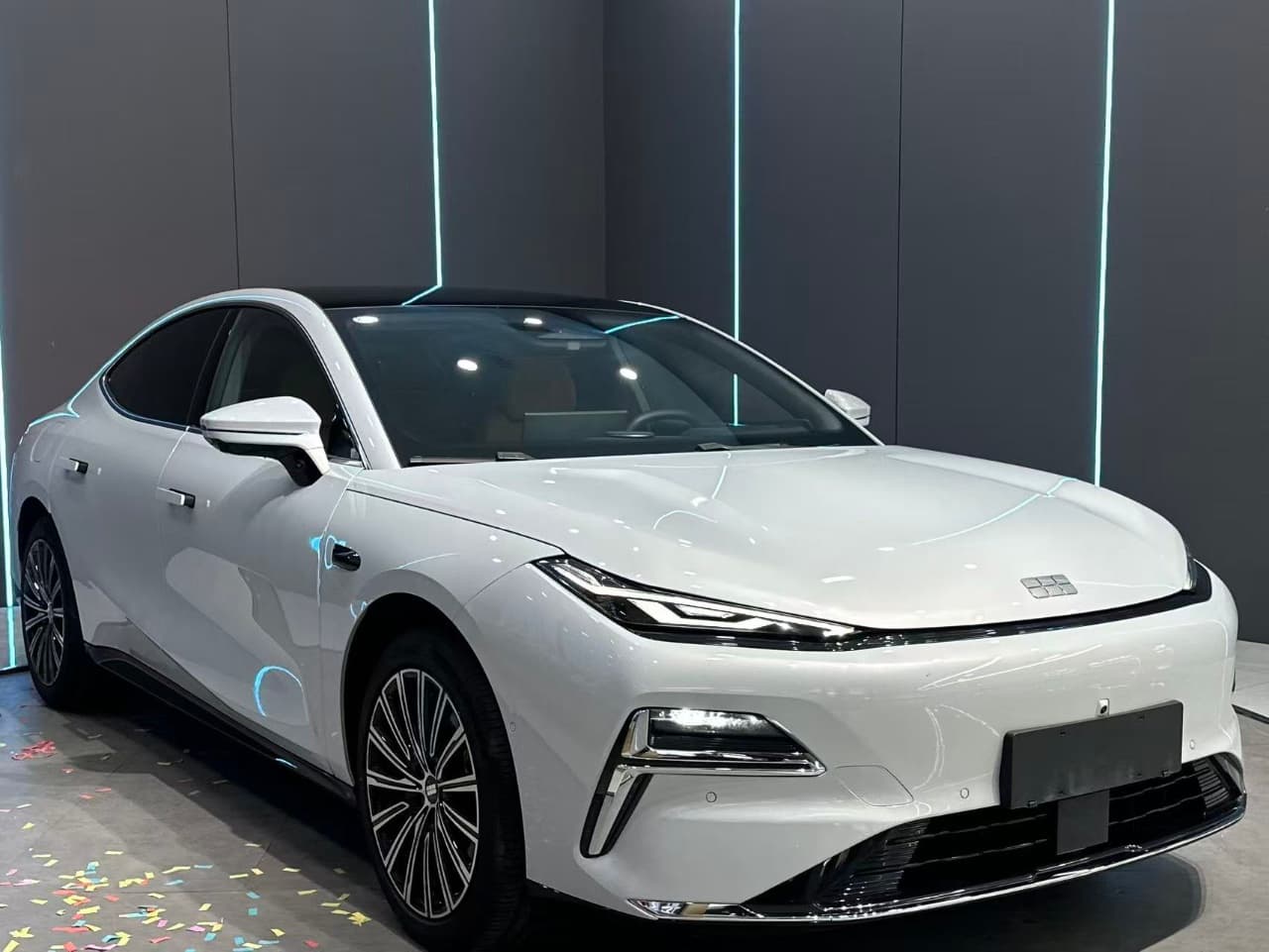 Geely Galaxy Xingyao 8; curated vehicle image
