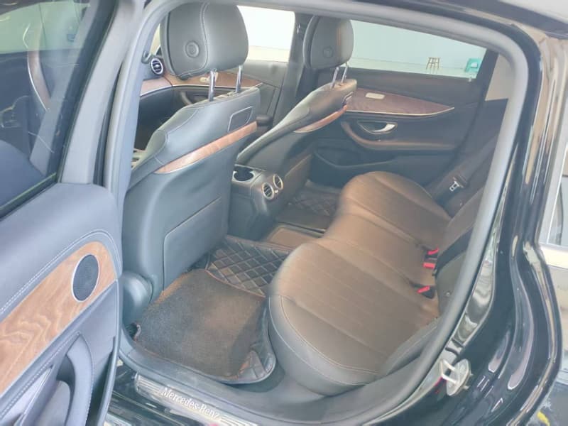 Mercedes-Benz E300L photo 3