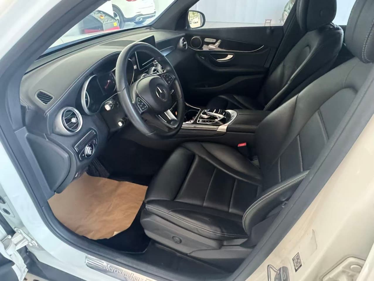Mercedes-Benz GLC260 photo 4